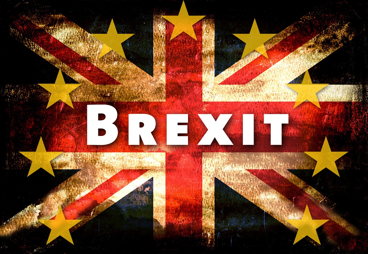 特朗普问英首相，能独自对抗俄罗斯吗？背后的战略考量与全球影响